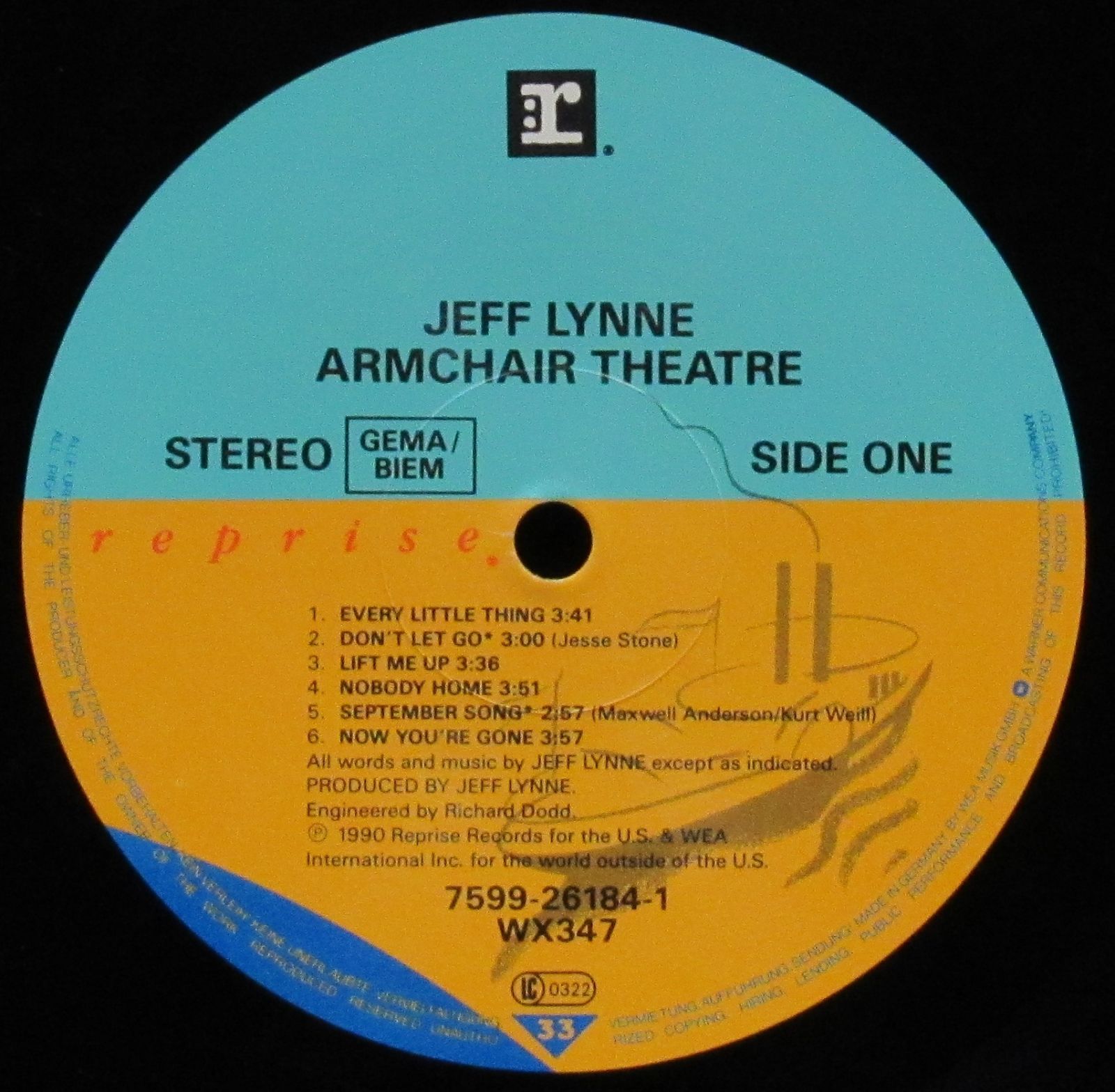 Пластинка Armchair Theatre Lynne Jeff. Купить Armchair Theatre Lynne